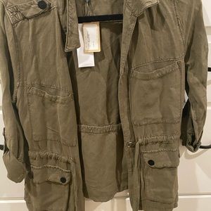 Sanctuary jacket in olive green